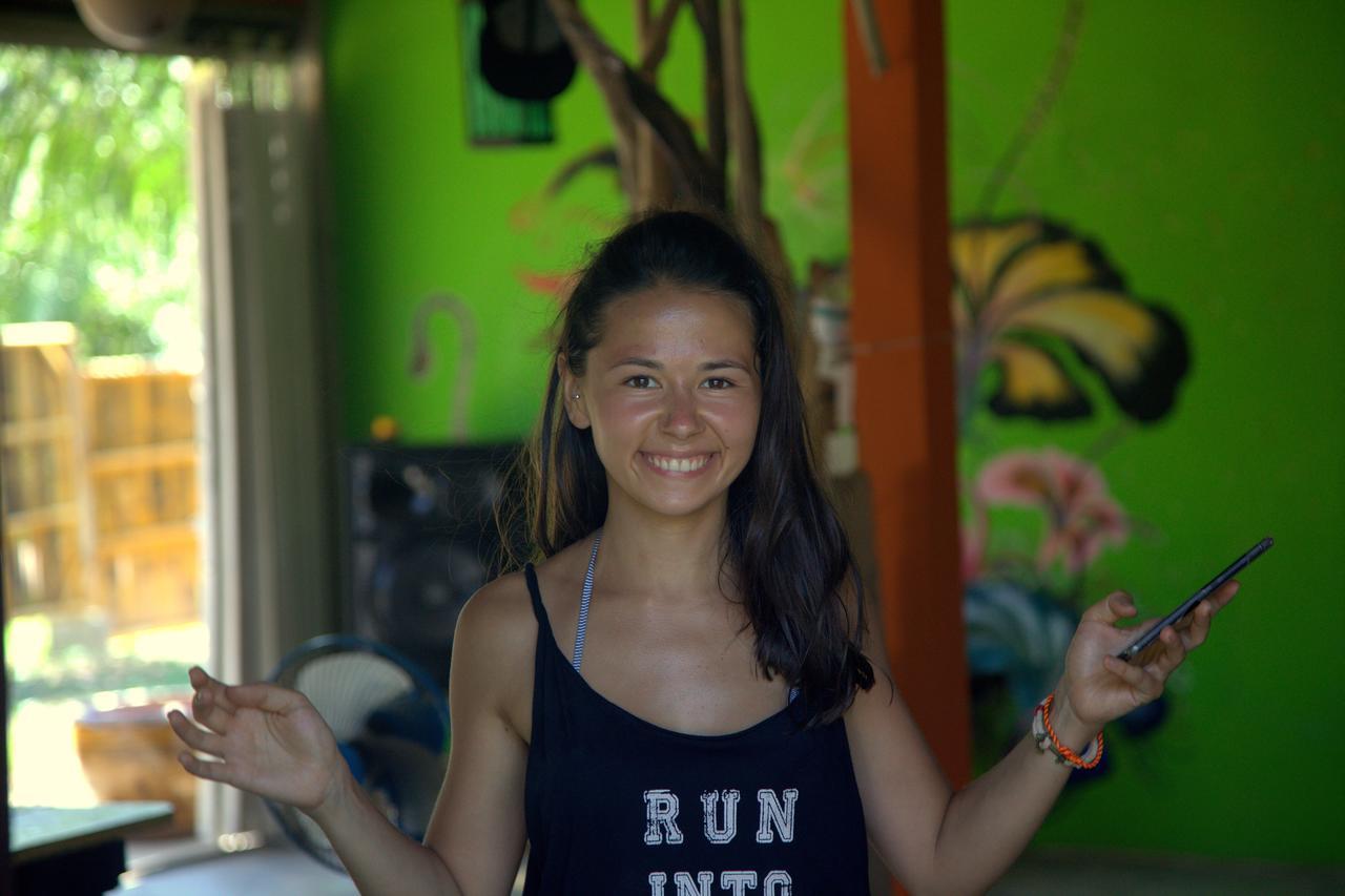 Slacklines Hostel Koh Lanta Bagian luar foto