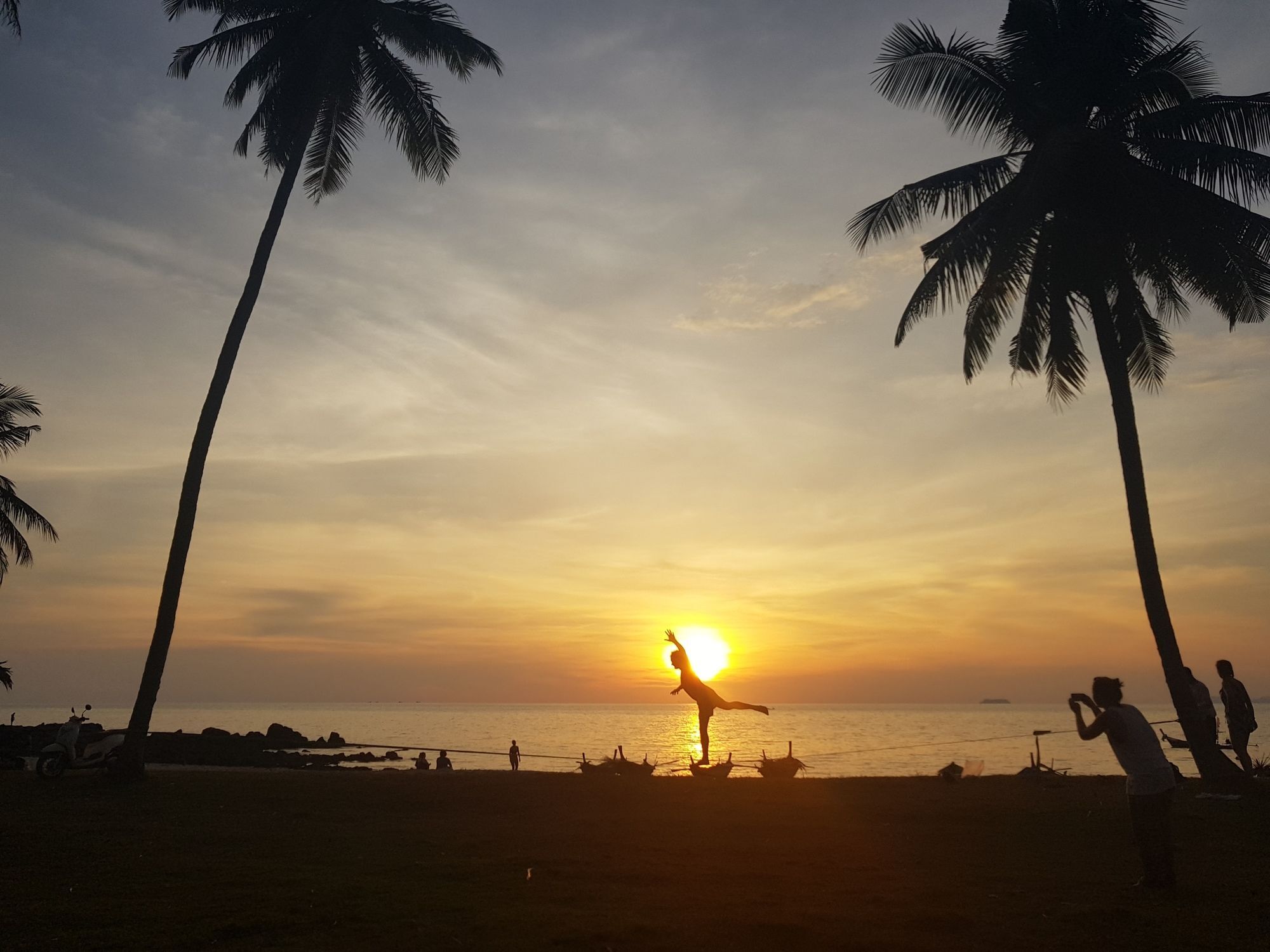 Slacklines Hostel Koh Lanta Bagian luar foto